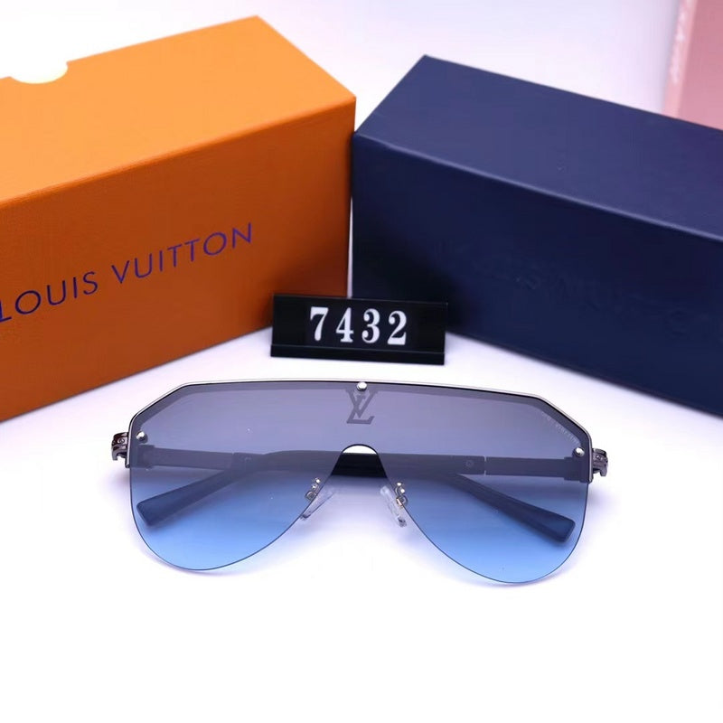 7432 Sunglasses with box