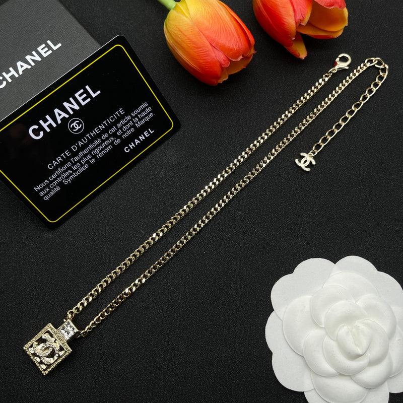 CHN70  Fashion necklace for men and women  Jewelry