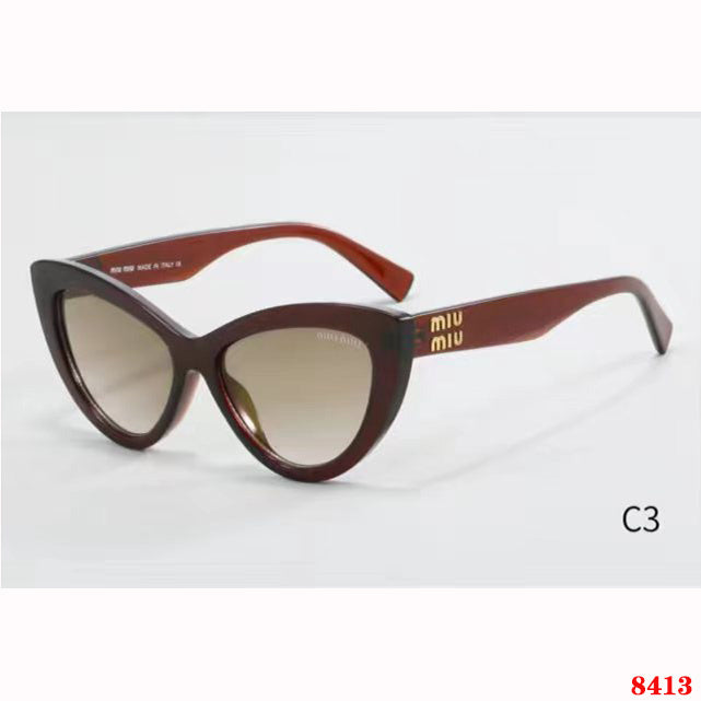 8413  Sunglasses with box