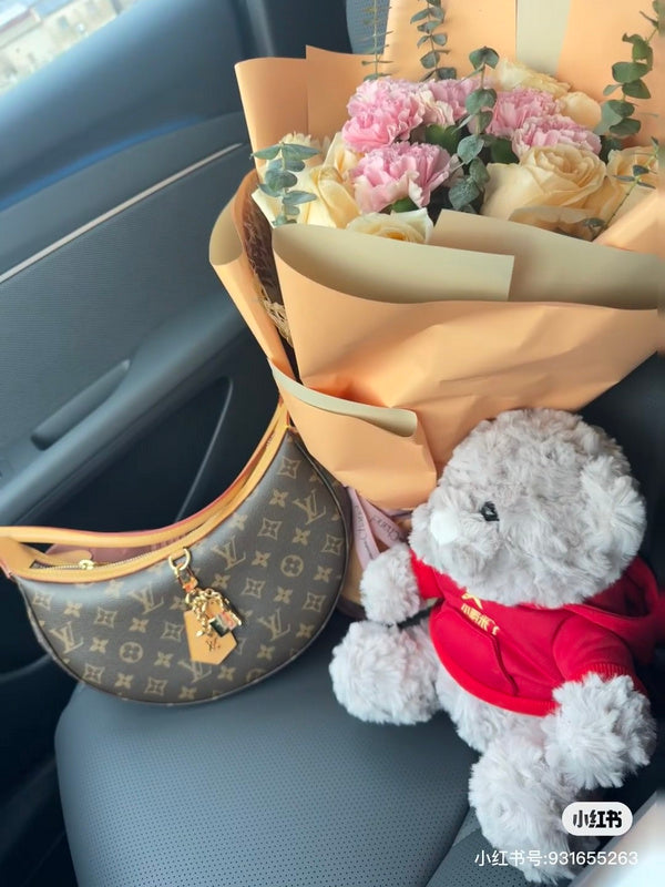 MLP01   Women's new fashion 22x9x33cm moon bag