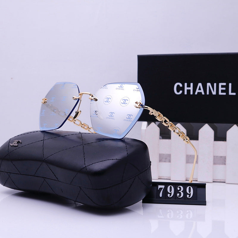 7939 Sunglasses with box