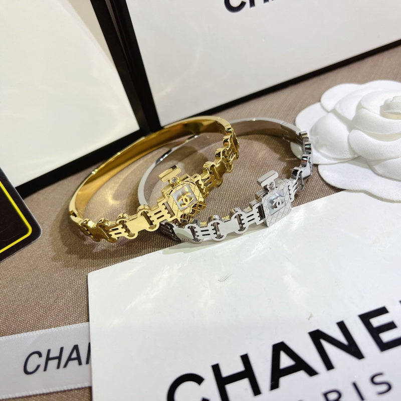 S266   Women's titanium steel fragrant water bottle bracelet jewelry