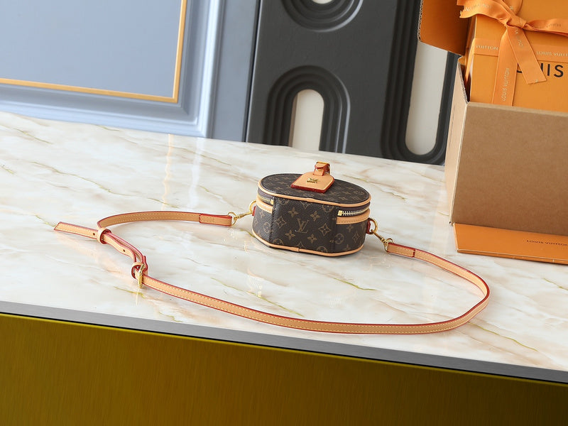 LLP116 Leather Bag 13-12-6.5CM Shoulder Bags