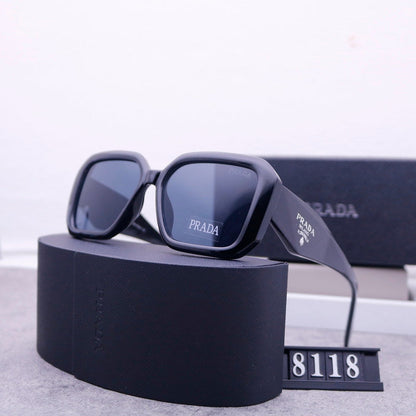 8118 Sunglasses with box