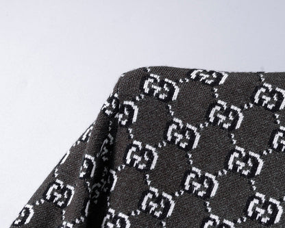 GUC091 New Round neck sweater Clothing