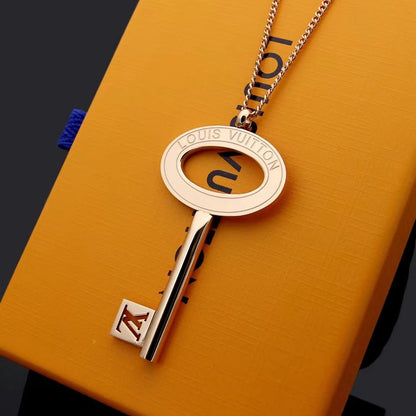LVN014   Large Key Long Necklace Jewelry