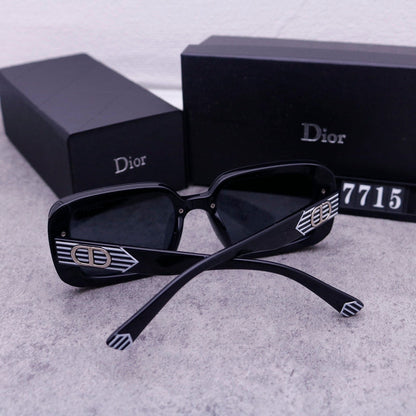 7715 Sunglasses with box