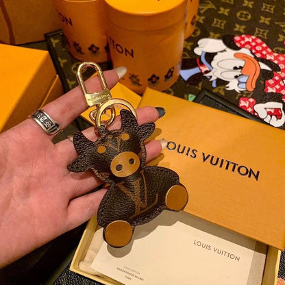 LKE2 Fashion dag keychain popular accessories