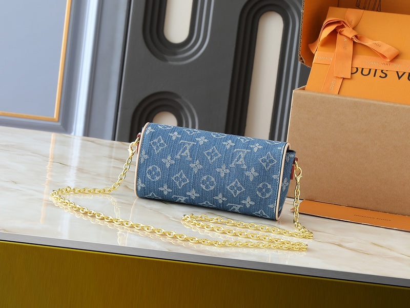 LLP218 Shoulder Bag 20.5-11-6CM Bags With Box