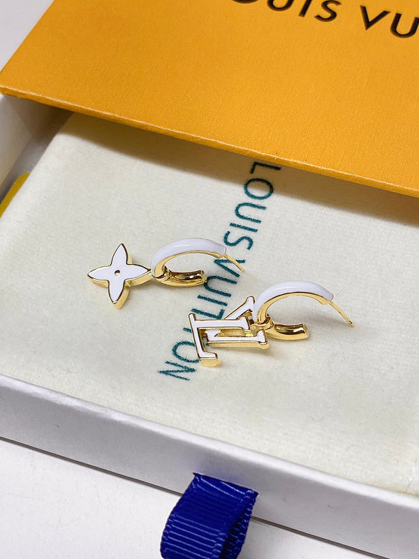 A1152  Women's new fashionable earring jewelry