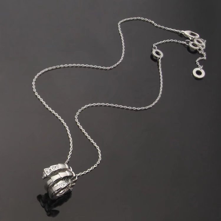 BVN01   Snake Head Necklace Jewelry with Diamond  Jewelry