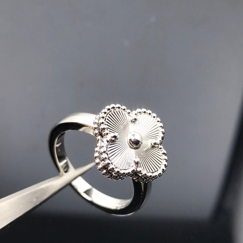 AVSR5  New laser four-leaf clover ring jewelry