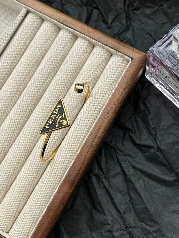 S422  Women's titanium bracelet jewelry