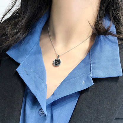 X440  Women's titanium steel round black square flower round necklace jewelry