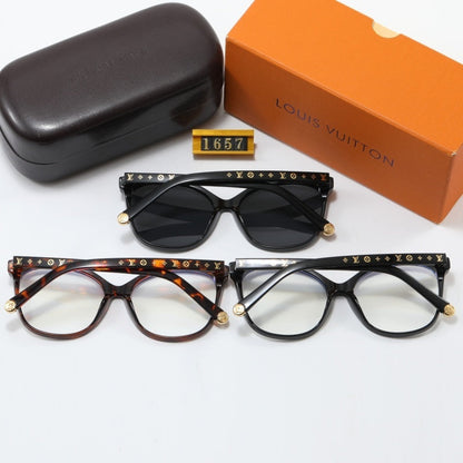 1657   Sunglasses with box