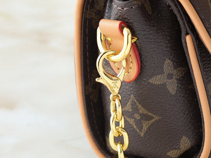 LLP218 Shoulder Bag 20.5-11-6CM Bags With Box