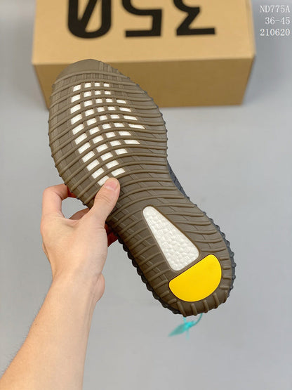 BYS04 Couples Yeezy shoes 36-46 with box