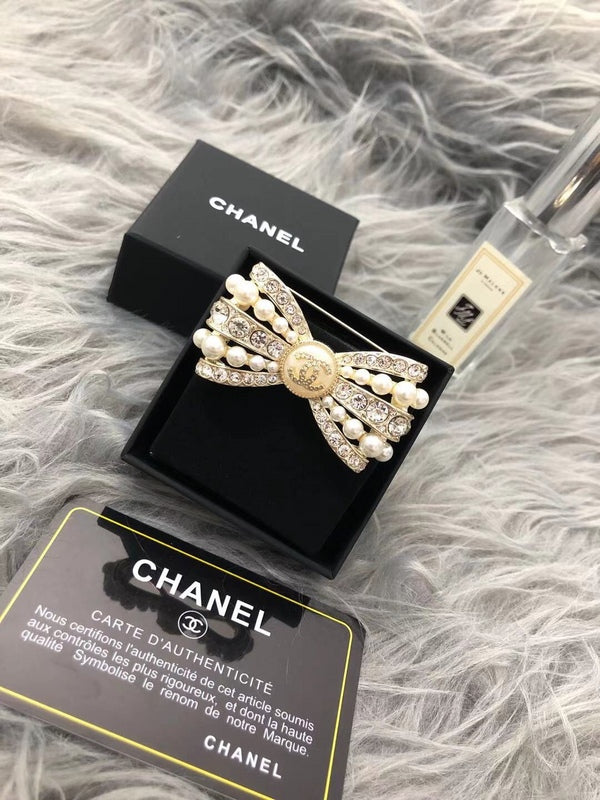 CHX30 Classic fashion women brooch gold-plated jewelry