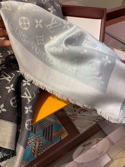 XLC28 Hidh quality 60% silk 40% wool Scarf Can choose box