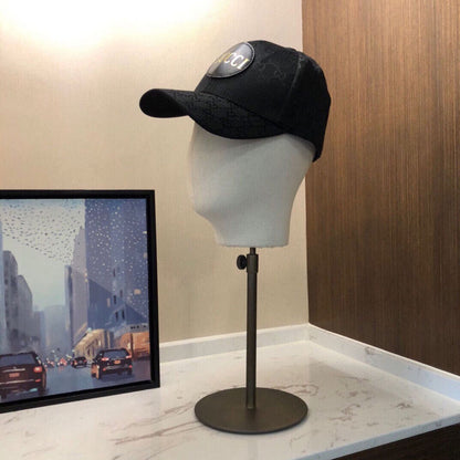 GUH6 Classic Presbyopia Leather Label Baseball Cap