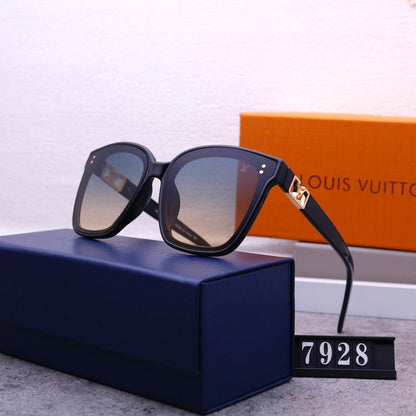 7928 Sunglasses with box