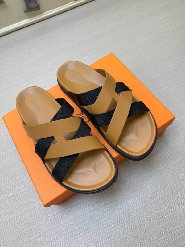 YHS5 Slippers Men shoes 39-46 With box