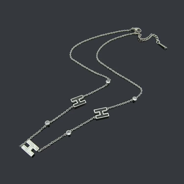 HN01   Letter Shell Stainless Steel Necklace Jewelry