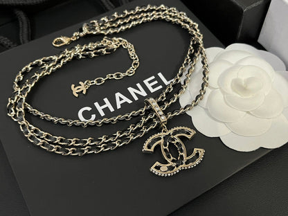 X555  Women's three-layer leather diamond necklace jewelry