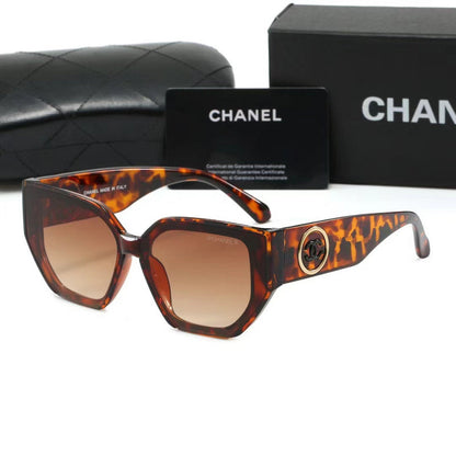 95073  Sunglasses with box