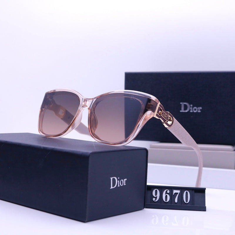 9670  Sunglasses with box