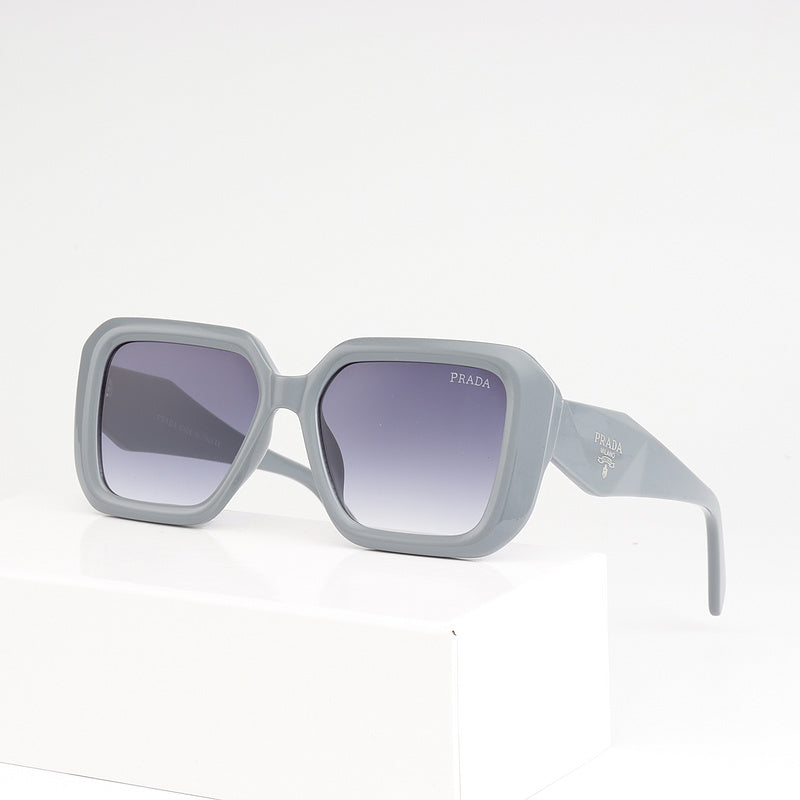 8408 Sunglasses with box