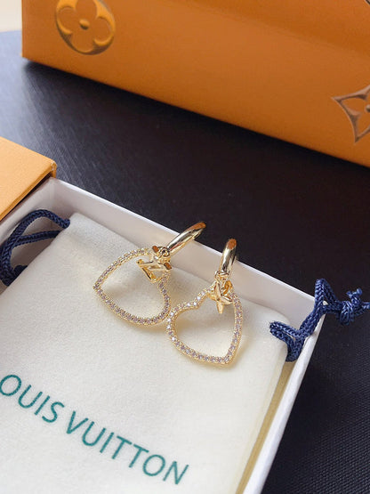 A1105  Women's new fashion stud earrings jewelry