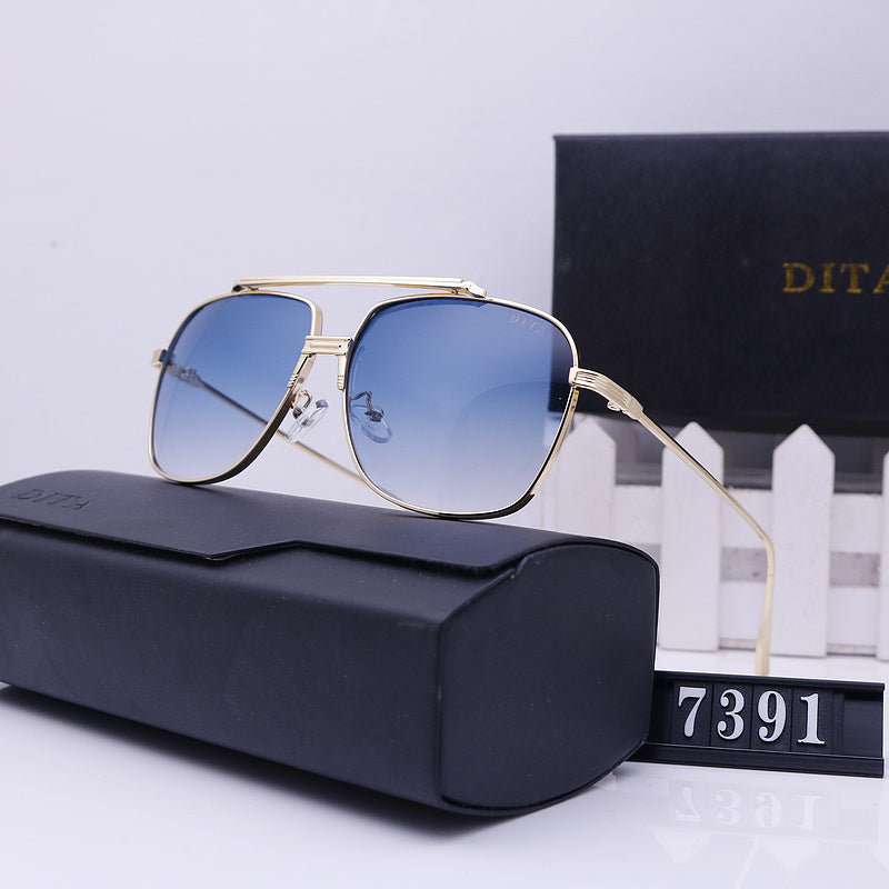 7391 Sunglasses with box