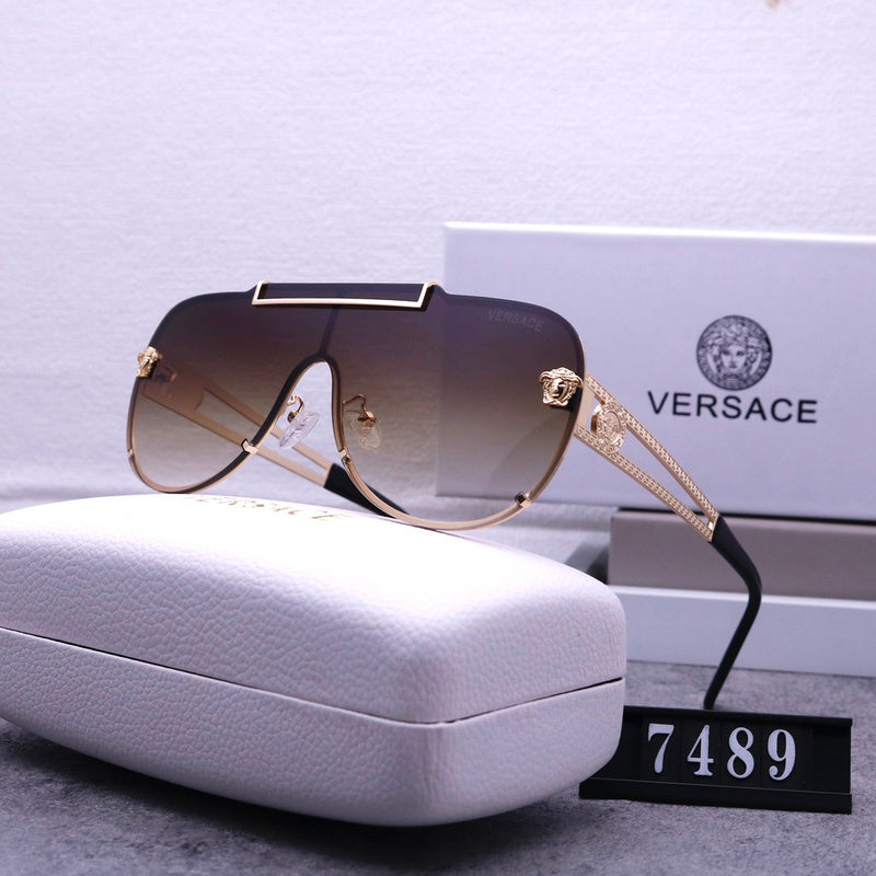 7489 Sunglasses with box