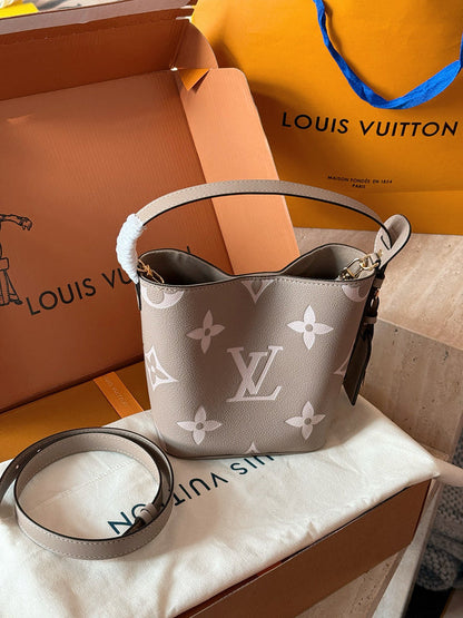 MLP04   Women's new fashion 18*16cm bucket bag