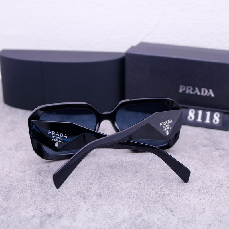 8118 Sunglasses with box