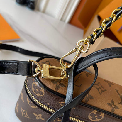 LLP221 Shoulder Bag 19-11-6.5CM Bags