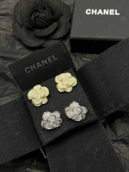 A1089   Women's camellia studded with diamond earrings  jewelry