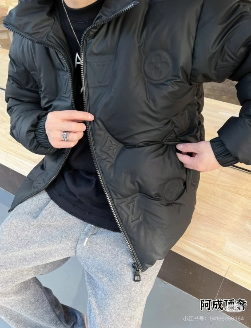 109745 New embossed classic down jacket Top quliaty 1:1 clothing