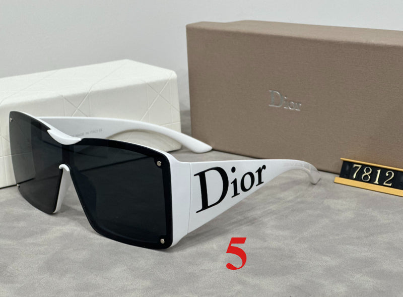 7812 Sunglasses with box