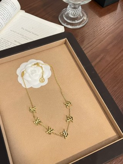 X743  Women's fashionable titanium steel necklace jewelry