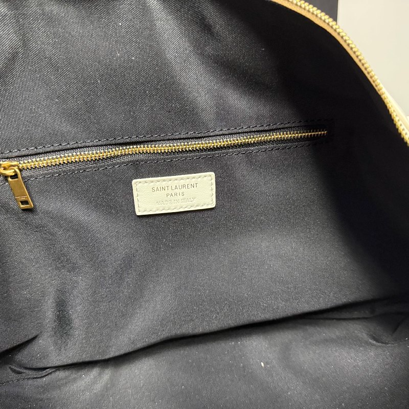 LYP77  bag 23x28x4cm Shoulder bags
