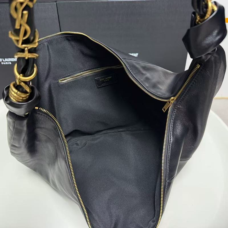 LYP77  bag 23x28x4cm Shoulder bags