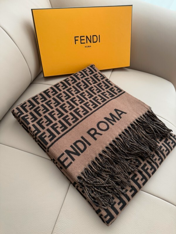 XFC2 Cashmere blend Shawl 140-140CM Scarf