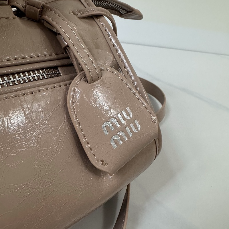 LMP31 bag 30 X15 X10 cm travel bag