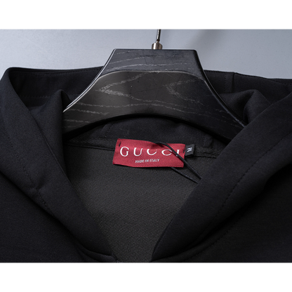 GUC201   New men's autumn and winter long sleeved suit top+pants clothing