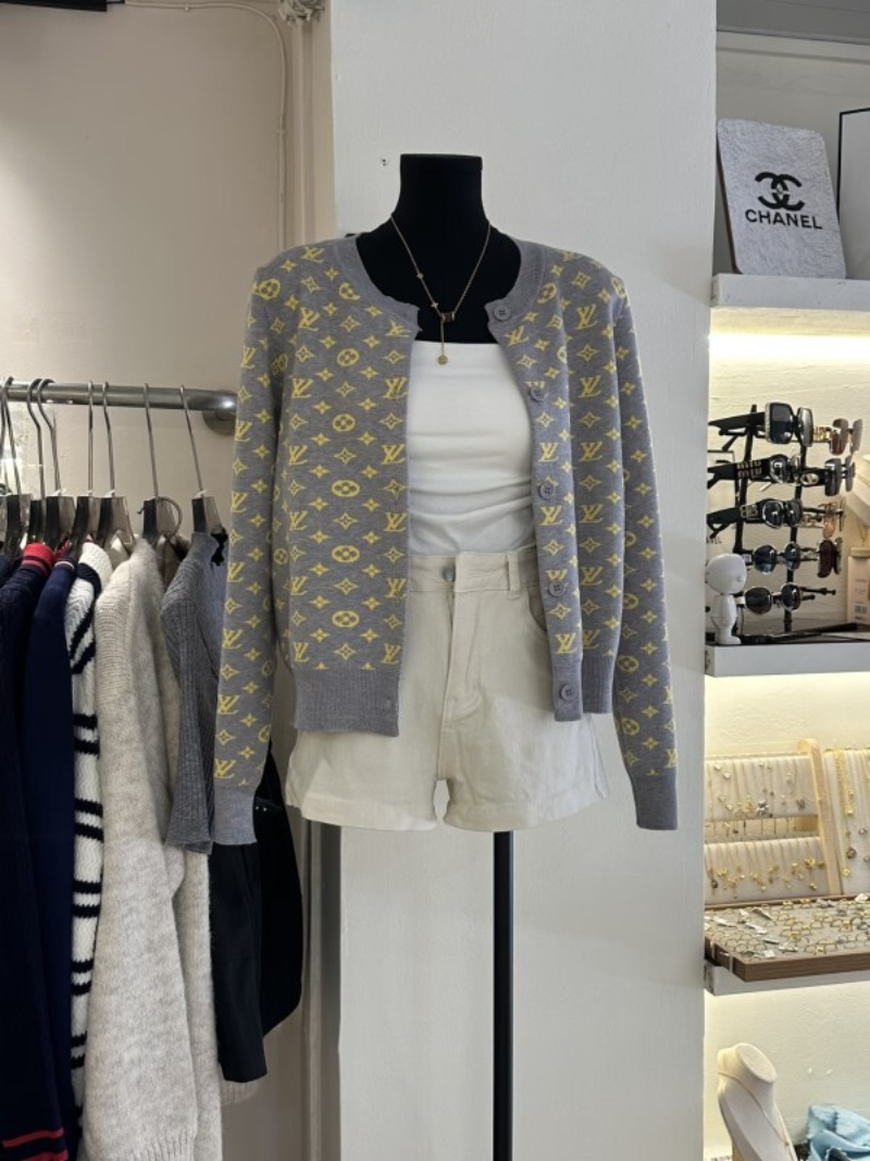 LVC034  New high-quality women's autumn and winter wool sweater cardigan clothing