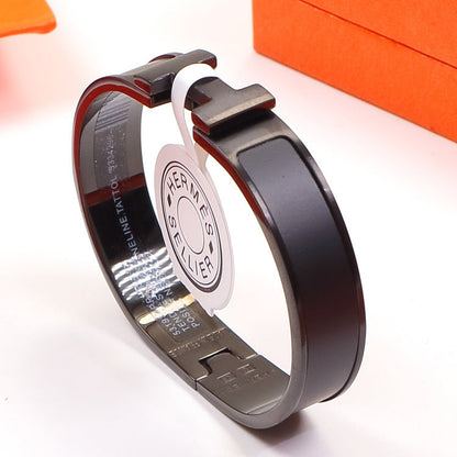 HB56 H logo classic fashion bracelet, couple bracelet for men and women, black lacquer jewelry
