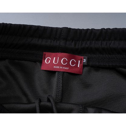 GUC201   New men's autumn and winter long sleeved suit top+pants clothing