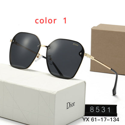 8531 Sunglasses with box